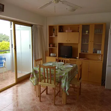 One Bedroom At 300 M Away From The With Shared Pool Furnished Balcony And Wifi Alicante